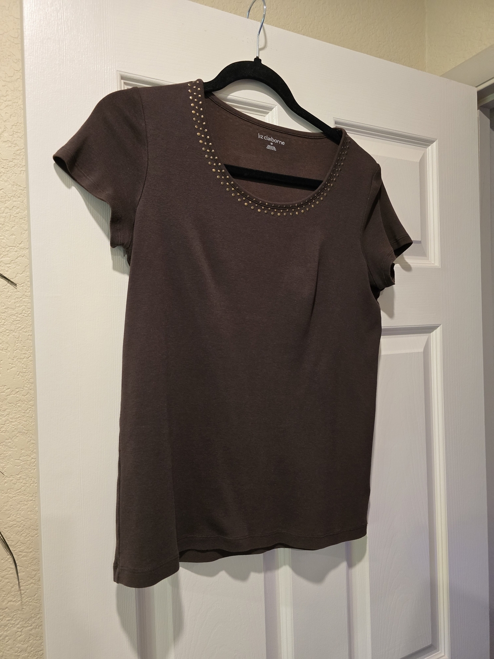 Liz Claiborne Chocolate Brown Short Sleeve Scoop Neck Top with Stud Accents